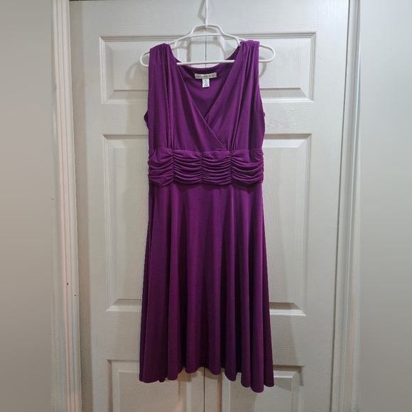 Elegant Purple Asymmetrical Dress - Picture 1 of 6